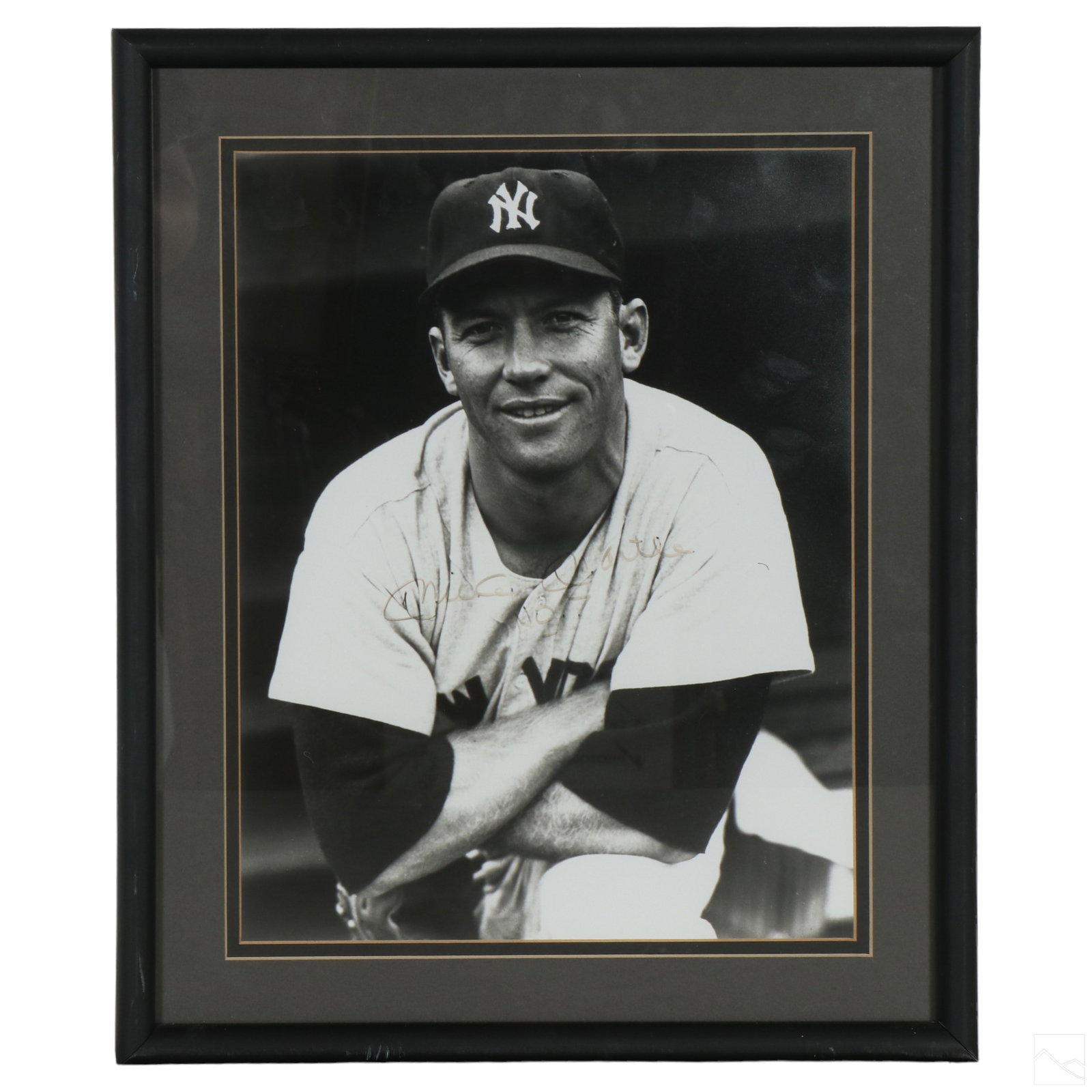 Mickey Mantle SIGNED MLB New York Yankees BW Photo (1 of 4)