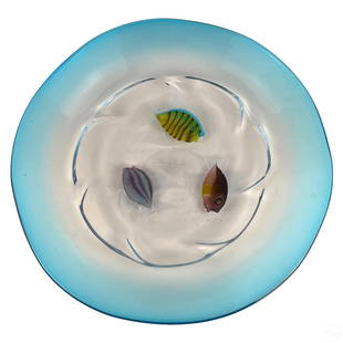 Murano Italy Pino Signoretto Art Glass Centerpiece: A Italian Murano tropical reef fish centerpiece bowl by Pino Signoretto (1944-2017). Hand crafted Italian studio art glass. A Modernist work with a large clear blue glass body decorated with