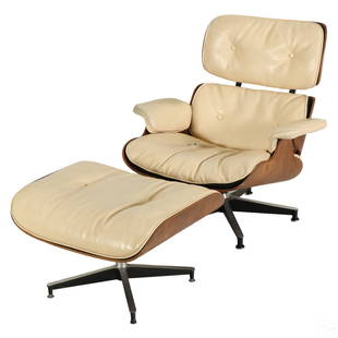 Herman Miller Eames Lounge Armchair & Ottoman SET: A vintage Herman Miller lounge chair with matching ottoman, designed by Charles Eames (1907-1978) and Ray Eames (1912-1988). Iconic Mid Century Modern design having cream faux leather upholstered seat