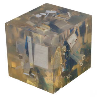 Modern Encased Metal Shards Acrylic Cube Sculpture: A vintage acrylic resin block. Produced in the manner of Pierre Giraudon (1923-2012). An abstract work crafted from transparent acrylic, featuring an array of suspended internal clear and blue lucite