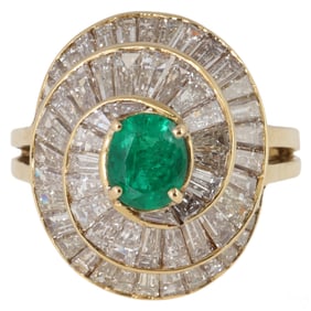 18k Gold, Ladies' Diamonds and Emerald Ring 9gr.