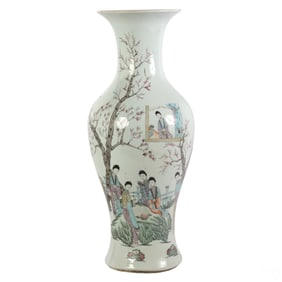 Chinese Antique Famille Rose Enamel Porcelain Vase