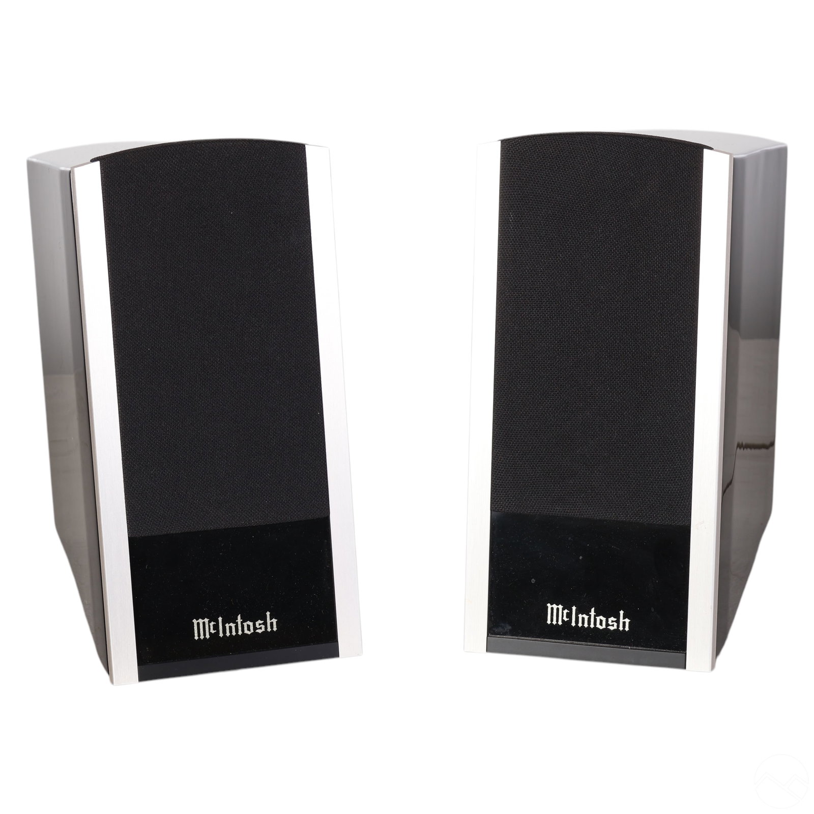 McIntosh Par of MXA 60 Quality Audio Loudspeakers (1 of 5)