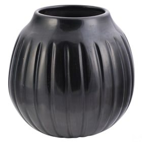 Tina Garcia Black Santa Clara Native American Vase