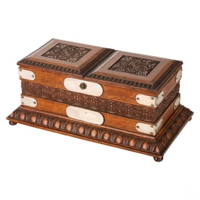 Antique Wooden Cigar Humidor Smokers Box with Key