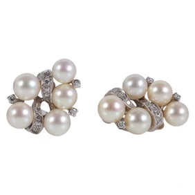 14k White Gold Retro Akoya Pearl Diamond Earrings
