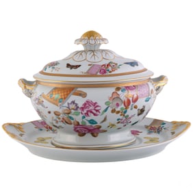 Mottahedeh Lowestoft Rose Porcelain Soup Tureen