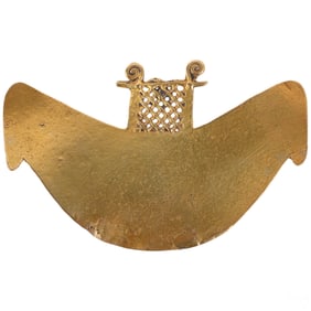 62% Gold Pre-Columbian Style Bat Ornament 37.5 gr.