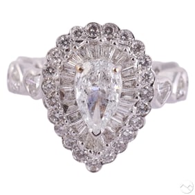 18K White Gold CTTW 1.02 Pear Diamond Ring 7.5g.