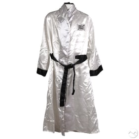 Muhammad Ali's Everlast Boxing Robe SIGNED w/ JSA