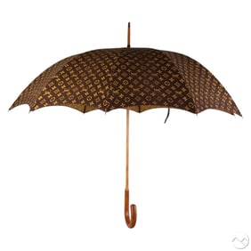 Louis Vuitton Monogram LV Umbrella w/ Wood Handle