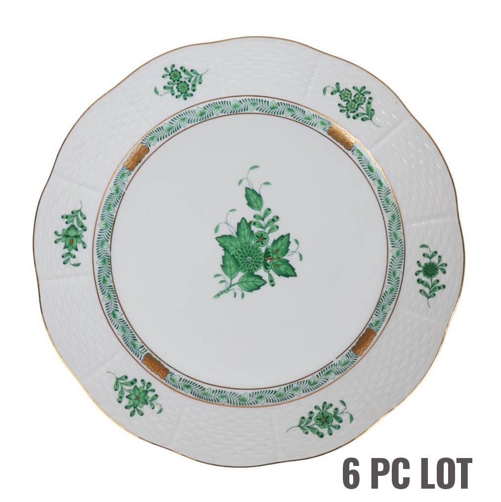 Herend Chinese Bouquet Green Dinner Plates 6pc SET: Herend Hungary set of six hand painted porcelain dinner plates in the Chinese Bouquet Green pattern, also known as Apponyi Green. Each features a central floral bouquet surrounded by smaller sprigs on