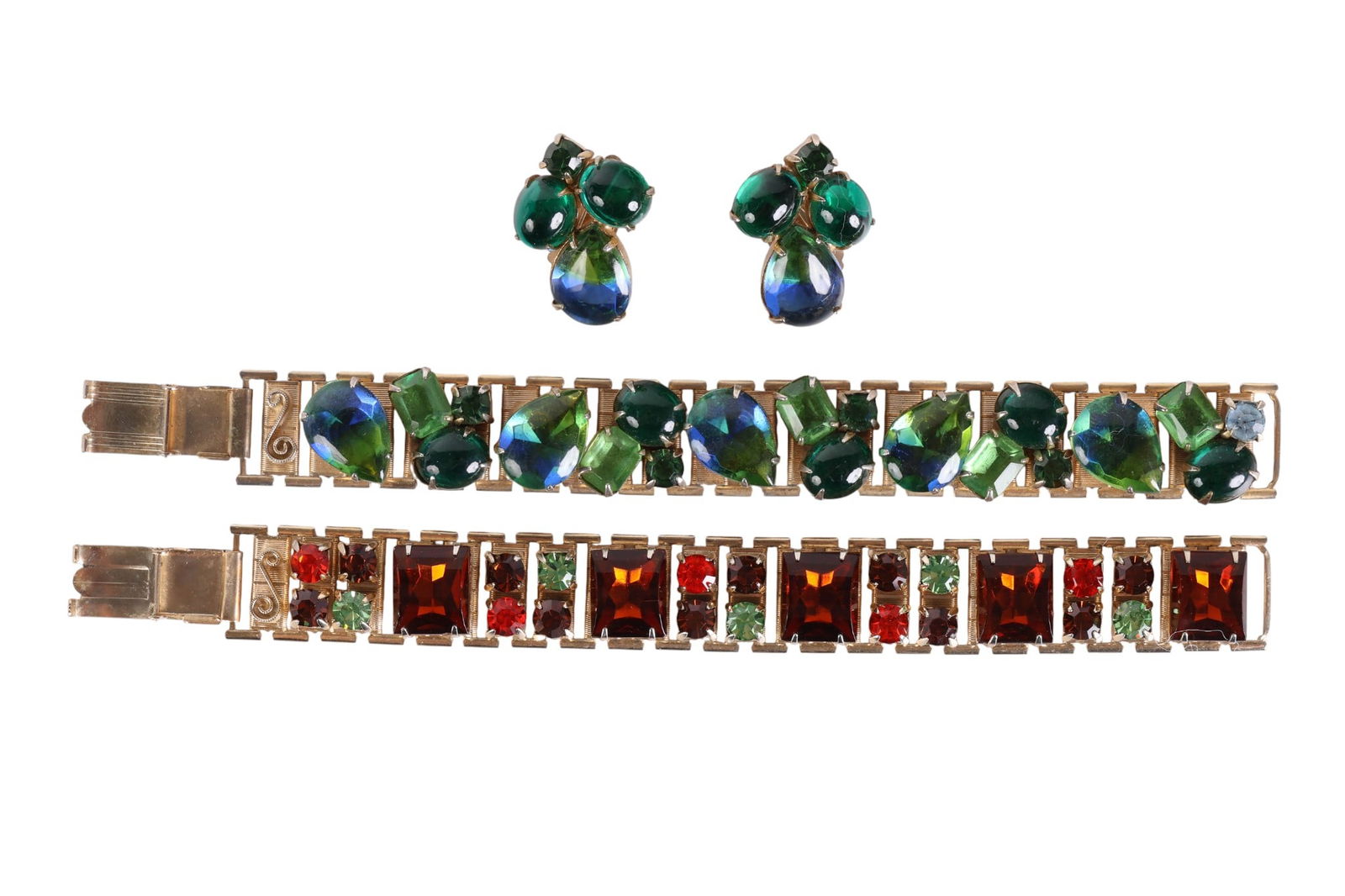 1950s Art Glass Rolling Link Bracelets & Earrings: Vintage group of gold-plated art glass jewelry pieces from the 1950s, comprising two bracelets and one matching pair of clip-back earrings. Each bracelet features the distinctive "rolling link" design