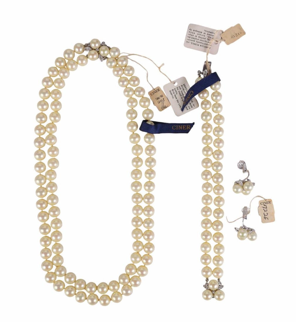 50s Ciner Camellia Pearl Necklace Bracelet Earring: Vintage Ciner "Camellia" glass pearl suite with rhodium-plated findings, comprising a necklace, bracelet, and clip-back earrings, dating to the 1950s. This four-piece parure is New Old Stock (NOS) and