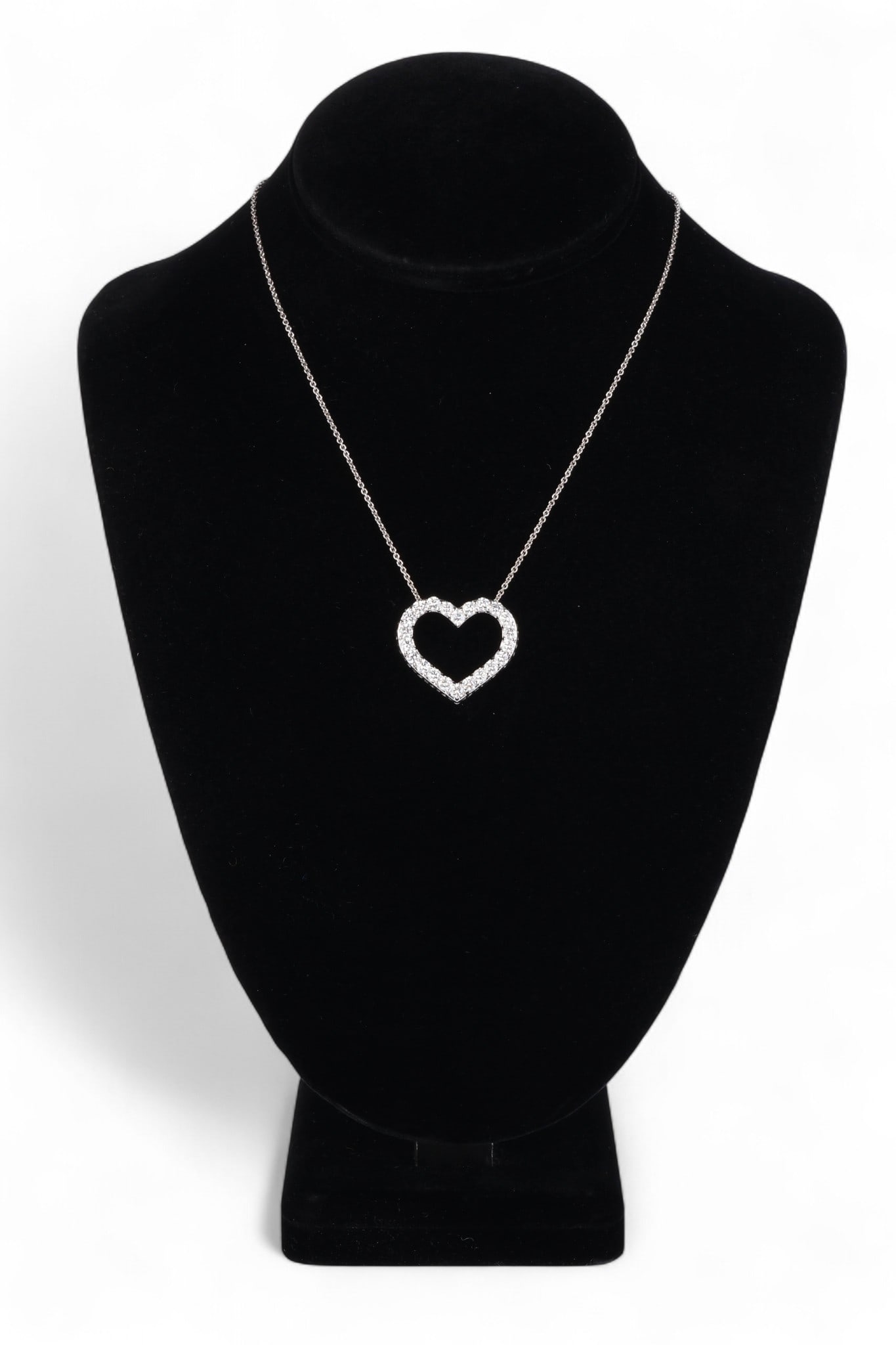 Roberto Coin 18k 2.62 CT TW Diamond Heart Pendant (1 of 9)