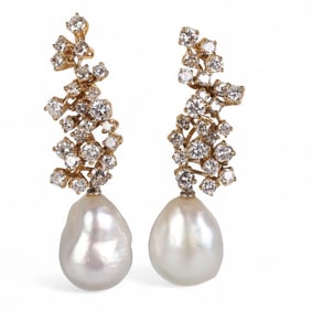 18k Gold 3.5 CT TW Diamond Baroque Pearl Earrings