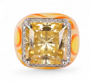 18k Gold Yellow Enameled Diamond CZ Ring Size 8