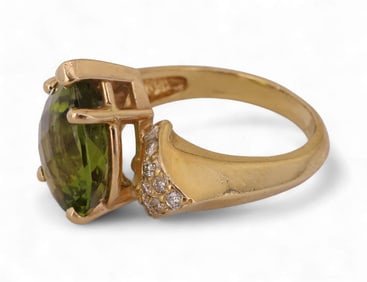 18k Gold 3.3 CT TW Peridot Diamond Solitaire Ring