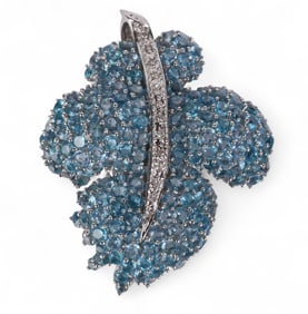 18k Gold 15.2 Carat TW Blue Topaz Diamond Brooch
