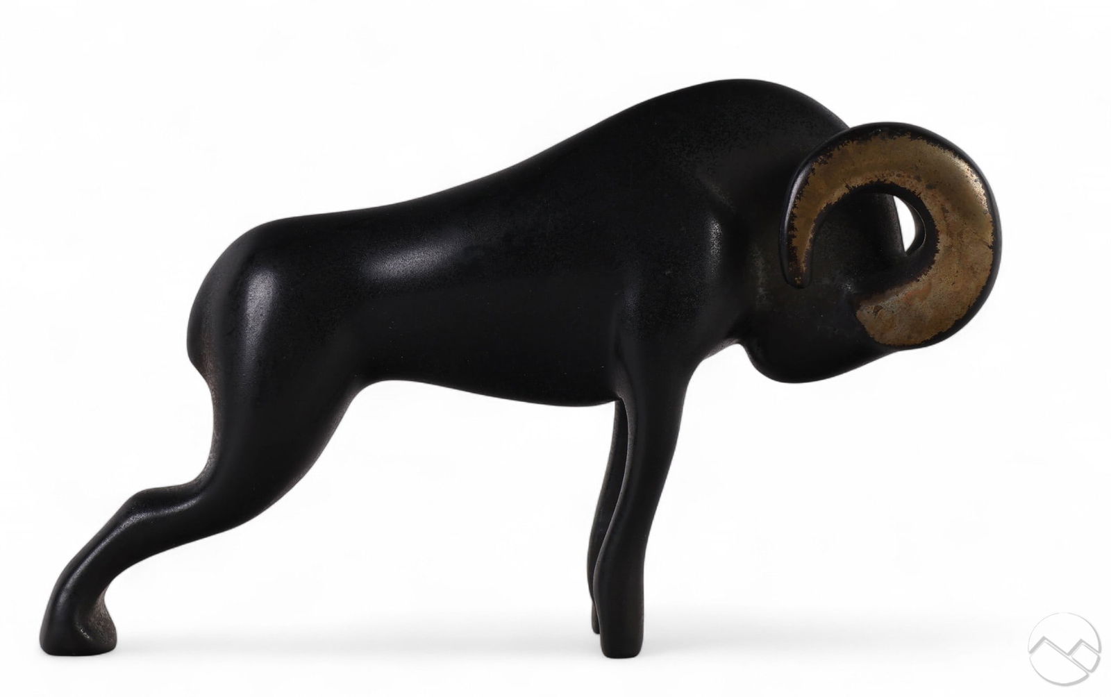 Loet Vanderveen 1921-2015 Bronze Ram Sculpture: Loet Vanderveen (Dutch-American, 1921-2015), limited edition bronze ram sculpture featuring a dynamic modern minimalist design with smooth contours and stylized form. The sculpture exhibits a contrast