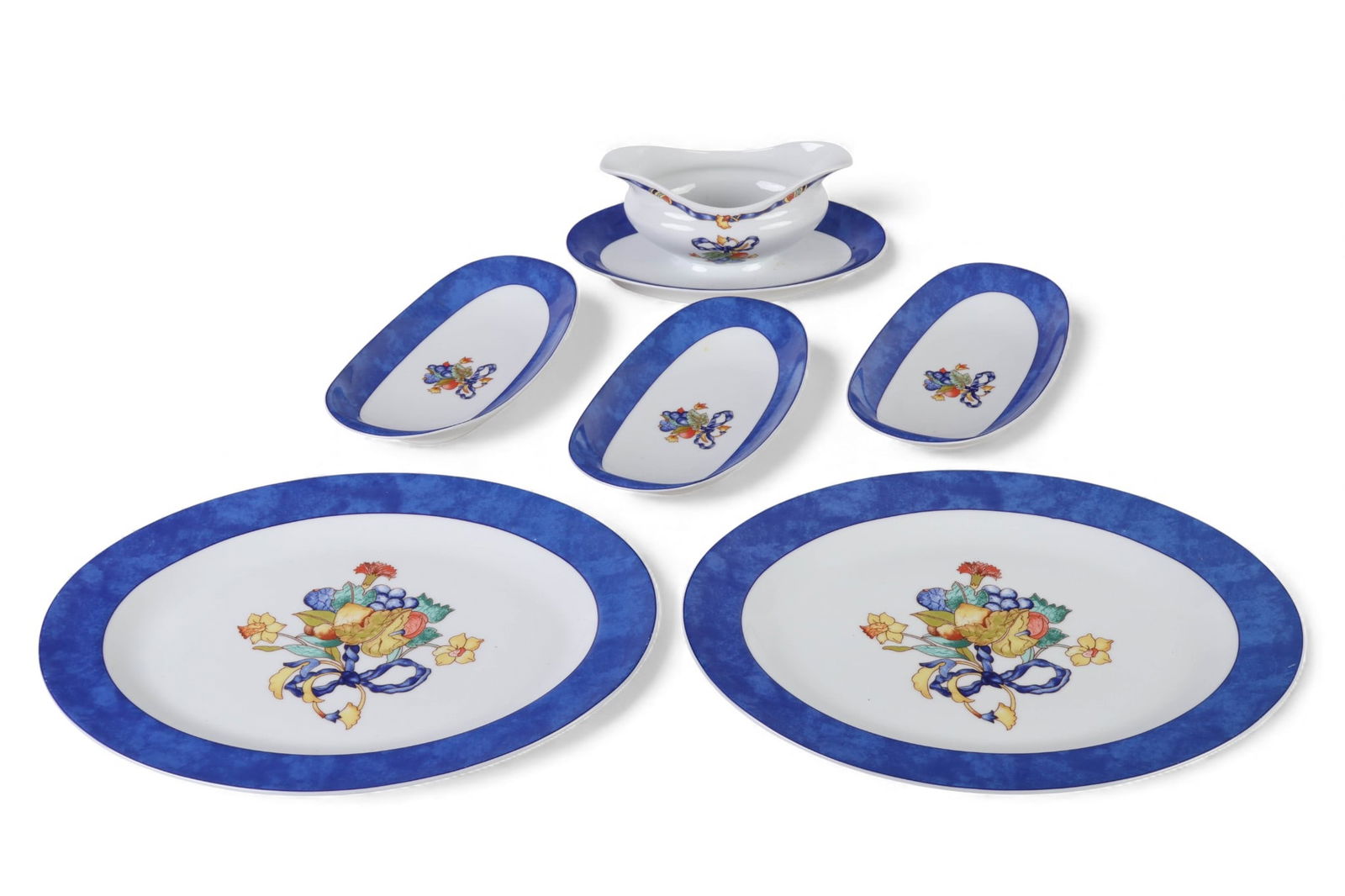 Bernardaud Limoges Borghese Gravy Boat Platter LOT: Bernardaud Limoges six piece French porcelain service in the Borghese pattern, produced between 1993 and 2010. Includes a gravy boat with fixed under tray, two oval platters, and three elongated dishe