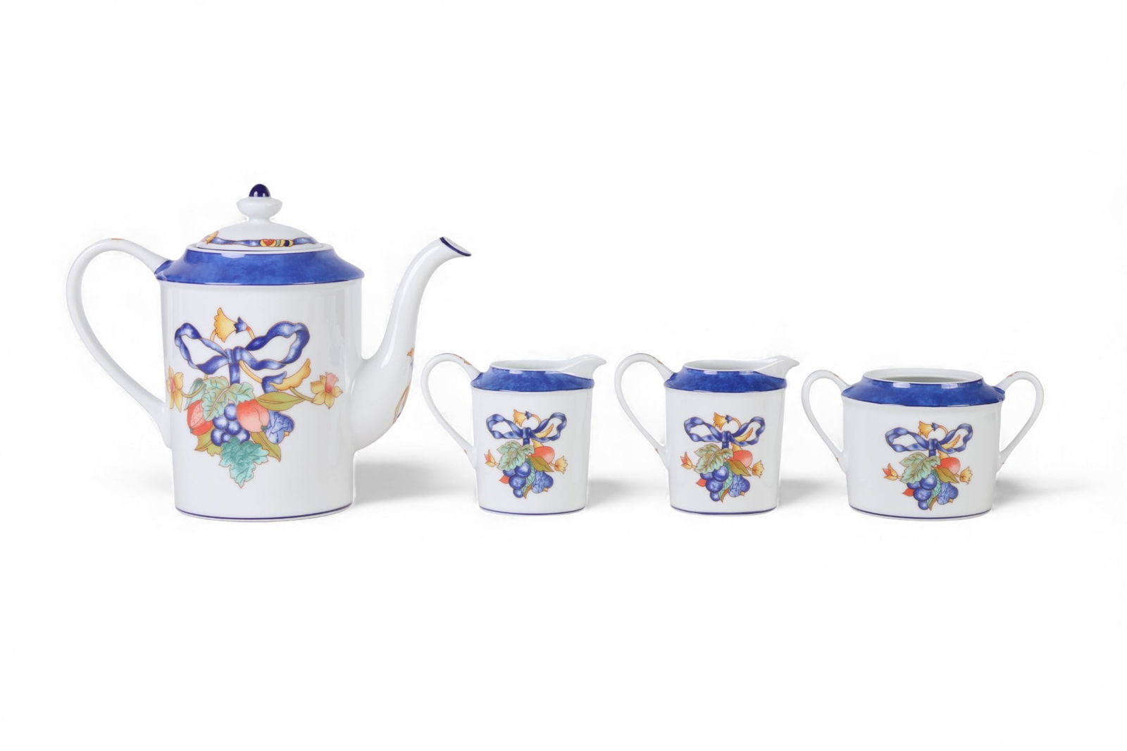 Bernardaud Limoges Borghese Teapot Creamer Sugar 4pc Set: Bernardaud Limoges French porcelain 4 piece tea service set in the Borghese pattern, produced between 1993 and 2010. Includes a lidded teapot, two creamers, and a sugar bowl. Each piece features a cob