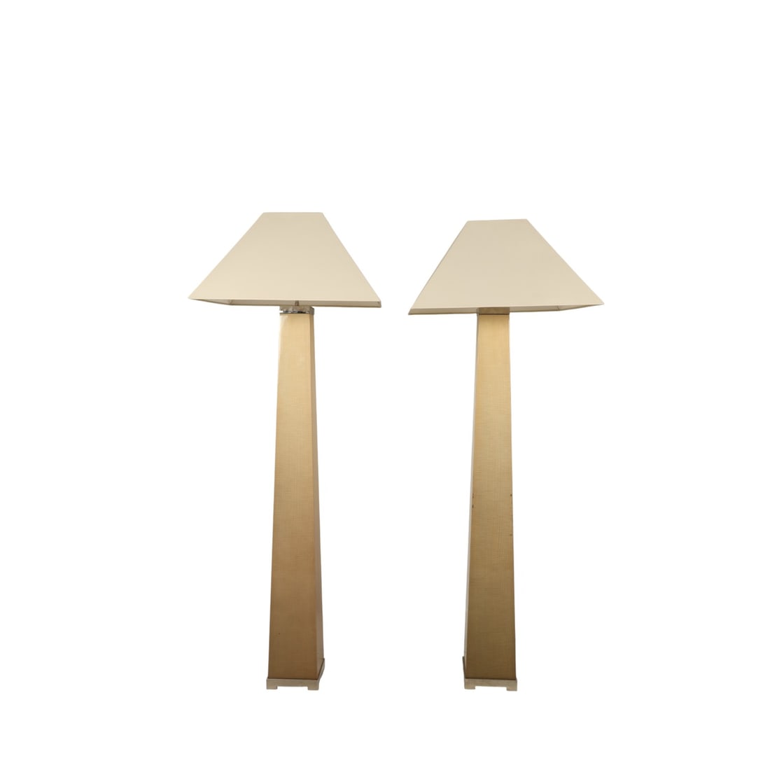 Pair of J. Robert Scott Obelisk Wood Floor Lamps: Luxury pair of J. Robert Scott floor lamps designed by Sally Sirkin Lewis, featuring an obelisk column form crafted from lacquered light-colored wood, with polished chrome metal hardware and bases. Th