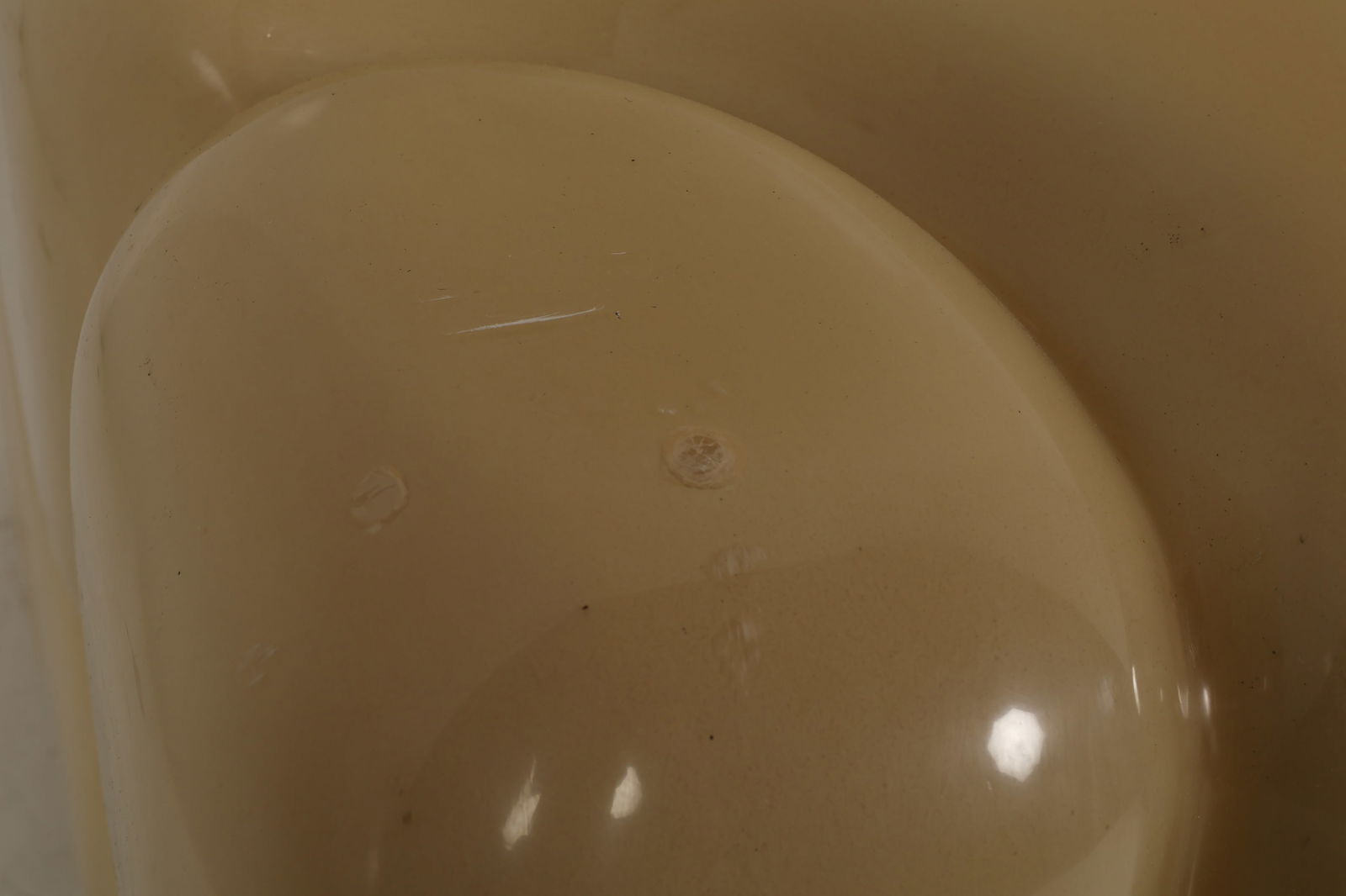 Modernist Sculptural Molded Plastic Side Table - 7