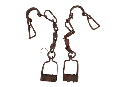 Two Hand Forged Horse Livestock Leg Chain Links