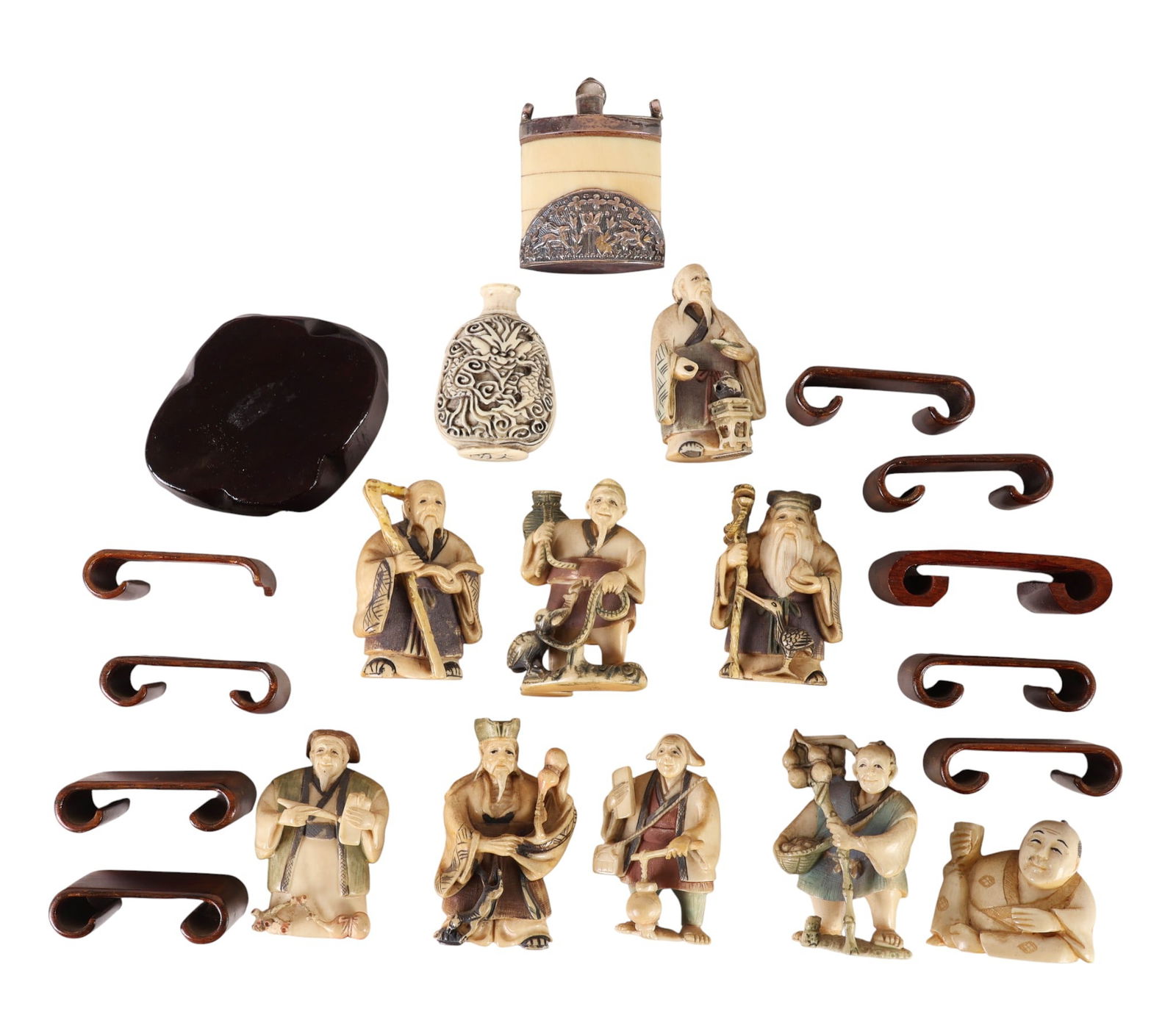 Japanese Carved Netsuke Figures and Bottles 275g. (1 of 11)