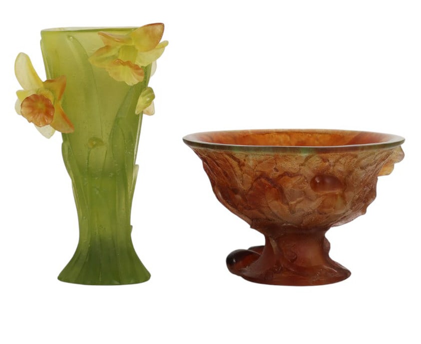 Daum Pate de Verre French Glass Bowl & Vase 2p LOT: Daum pate de verre art glass vase and bowl, including one orange-toned Fig Bowl with a sculpted organic form and one Jonquilles vase with a green flared design and applied daffodil blossoms. Both are