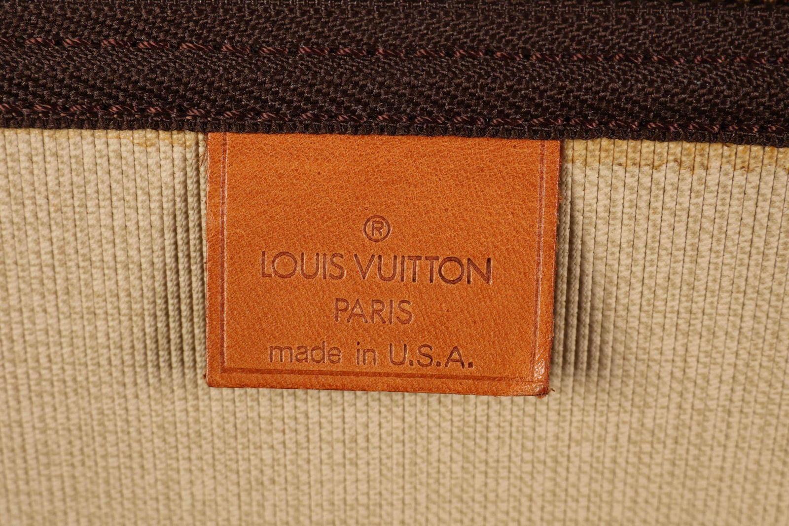 Louis Vuitton Pullman 70 Monogram Canvas Suitcase - 6
