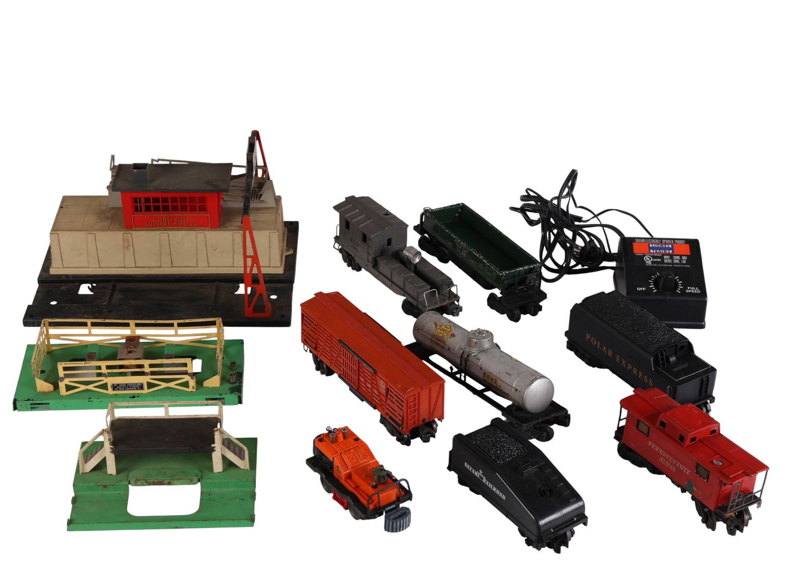 Lionel Train Caboose Tank Cars Transformer 12p LOT (1 of 7)