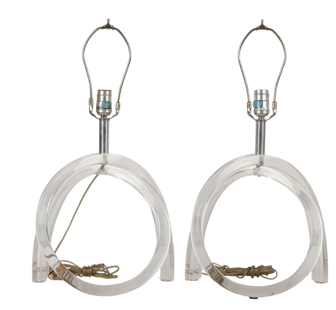 Dorothy Thorpe Lucite Mid Century Pretzel Lamps PR: Dorothy Carpenter Thorpe (American, 1901-1989) renowned glassware designer. The clear lucite sculptural table lamps each formed with arched acrylic supports twisted into a complex pretzel / spiral kno