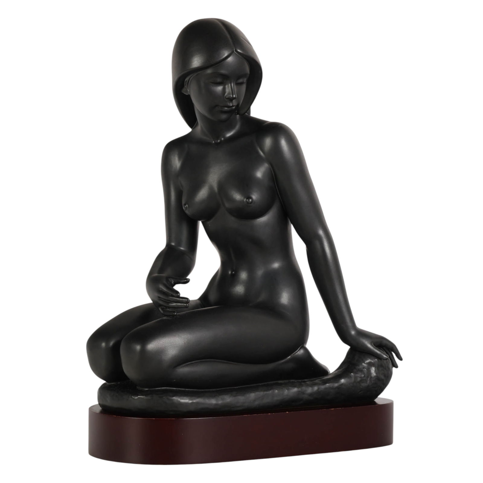 Lladro Nude Kneeling 3030 Matte Porcelain Figurine: Lladro, a limited edition matte porcelain figurine titled Nude Kneeling, model number 3030. Designed by sculptor Francisco Catala and produced from 1995 to 1998, the piece depicts a stylized nude woma