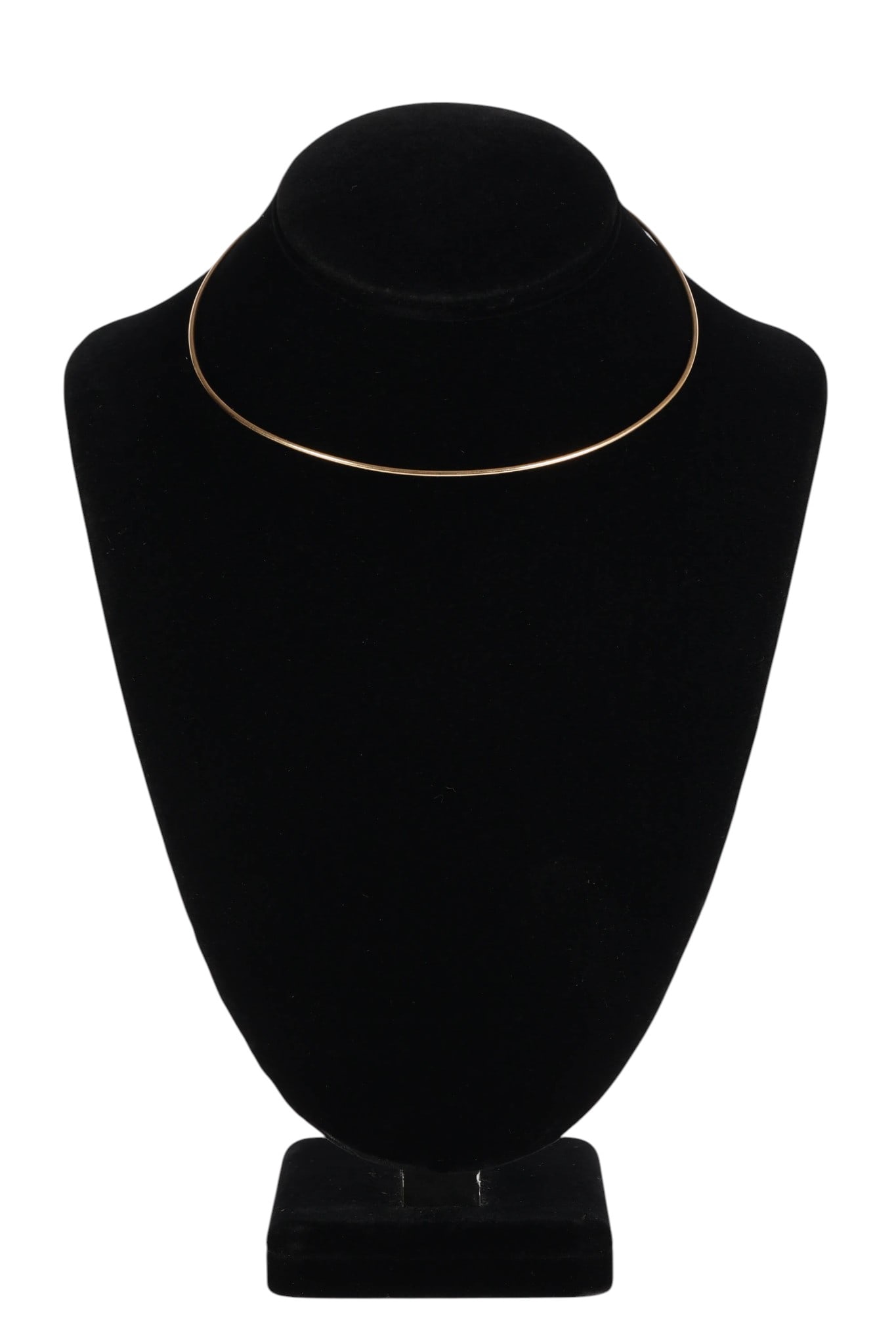 14k Yellow Gold Lock Clasp Single Strand Choker 9g: 14K gold necklace designed to fit a 5 inch diameter neck, with a width of approximately 1.5 mm and a weight of approximately 9 grams. Marked 14K on the clasp. Suitable for wear as a single strand or f