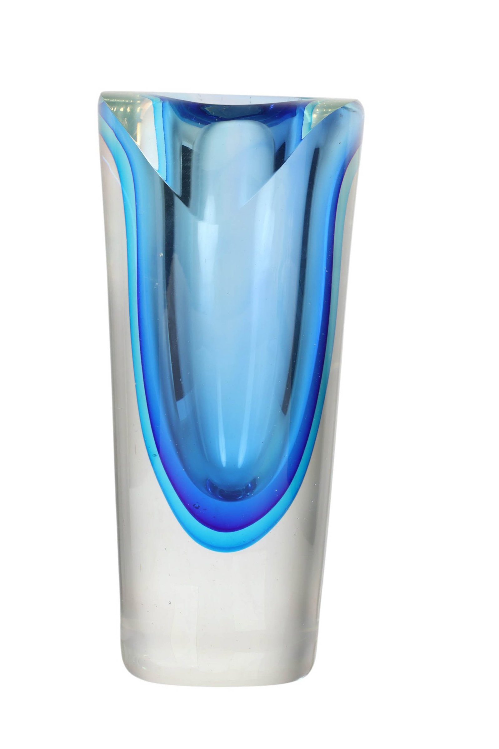 Murano Seguso Blue & Clear Sommerso Art Glass Vase: Seguso Murano sommerso Italian studio art glass vase featuring a clear outer body encasing a rich cobalt blue interior form with a fluid, elongated teardrop shape. The thick-walled construction and su
