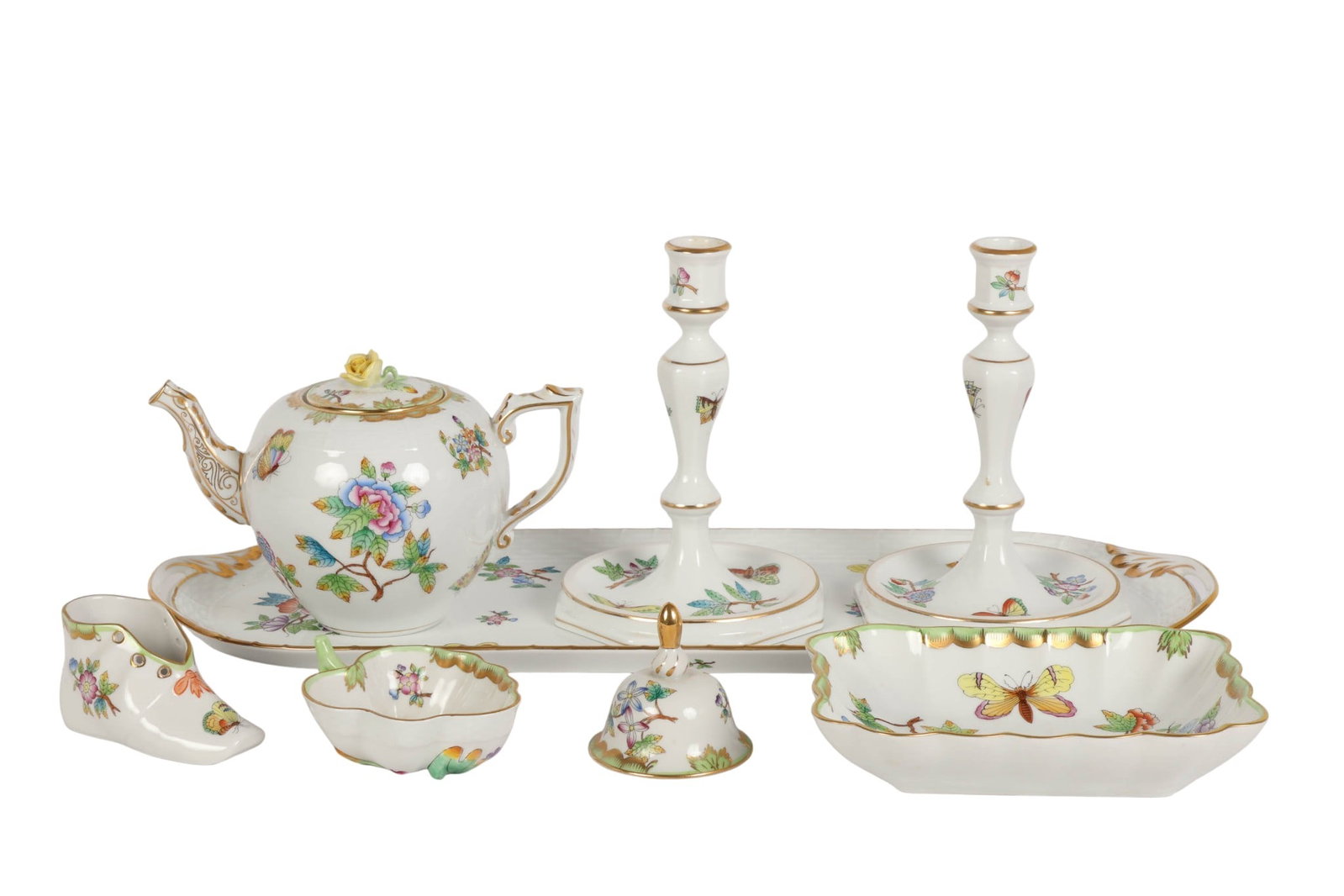Herend Porcelain Queen Victoria Tableware 7pc LOT: Herend Hungary porcelain seven piece assortment in the Queen Victoria pattern. Includes a teapot with cover, pair of candlestick holders, rectangular candy or nut serving tray, shell form dish, baby s