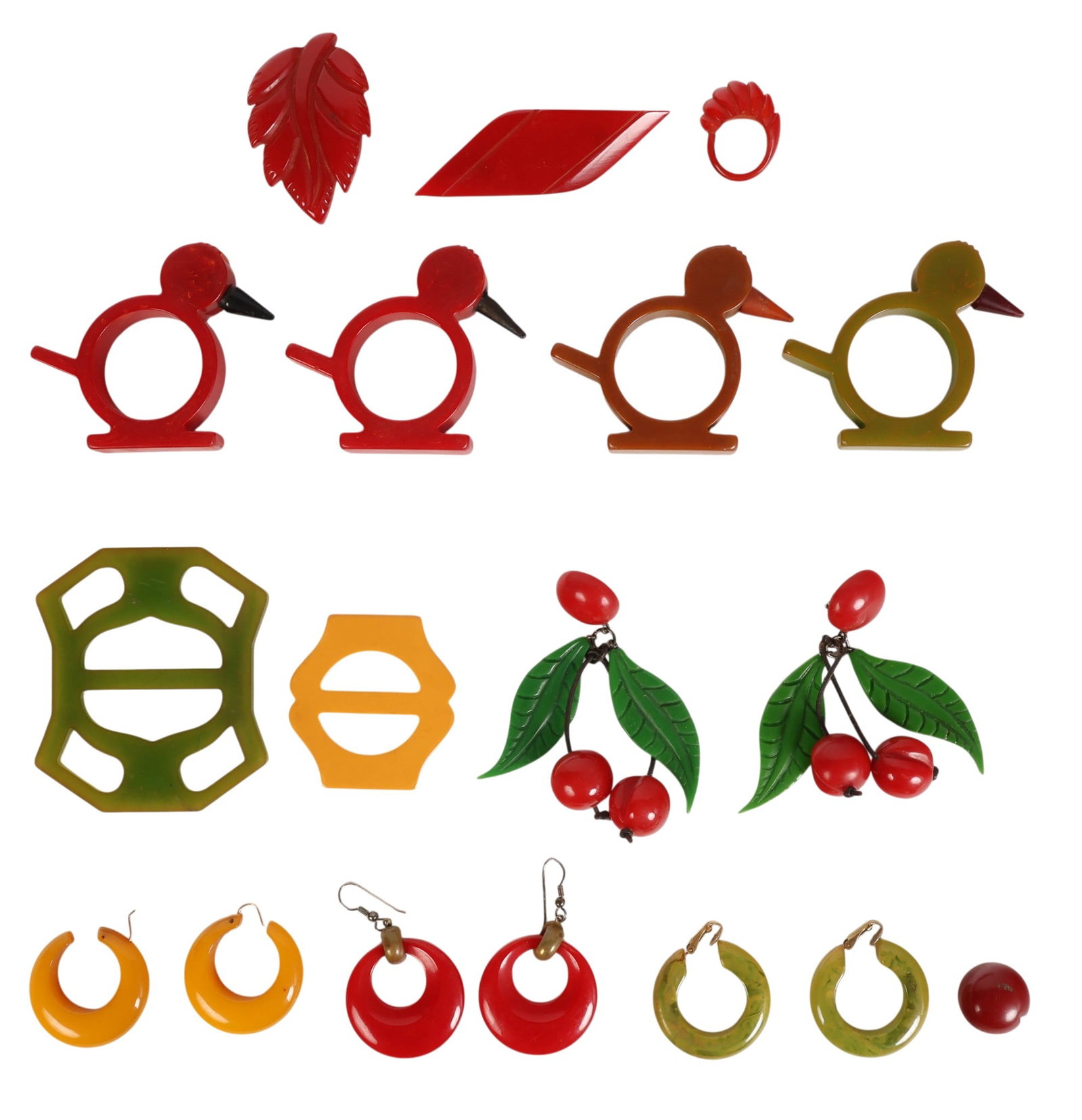 Antique Bakelite Earrings and Accessories 18pc LOT: A colorful collection of antique and vintage Bakelite jewelry and accessories including four figural bird-form napkin rings in red, green, and brown Bakelite examples. The lot also features two Bakeli