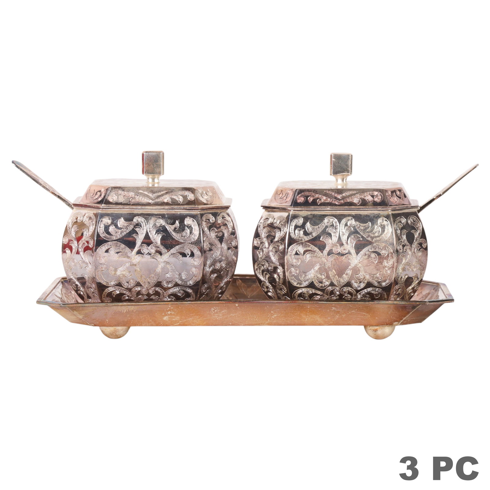 Chinese Export Fine Silver 3pc Condiment SET 594g.: Chinese export fine silver condiment service set comprising two octagonal covered caddies with engraved foliate decoration, a matching serving tray, and two fitted spoons. Each piece is marked with Ch