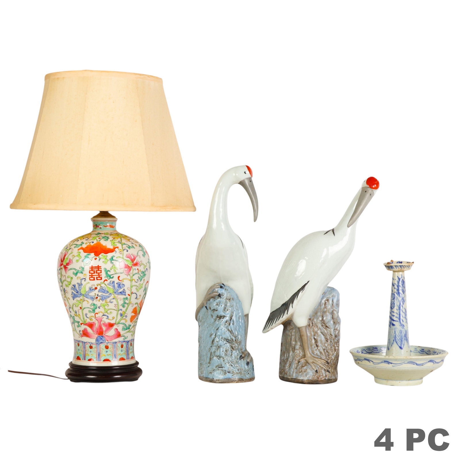 Chinese Porcelain LOT Birds, Oil Lamp & Table Lamp (1 of 7)