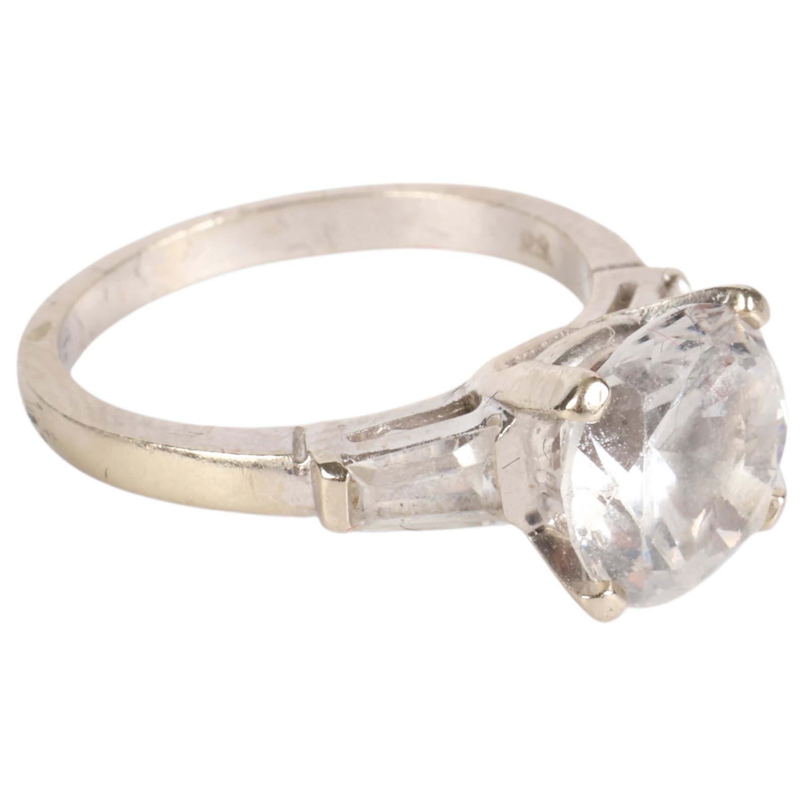 14k White Gold Simulated White Stone Ring Sz 5.5 (1 of 7)
