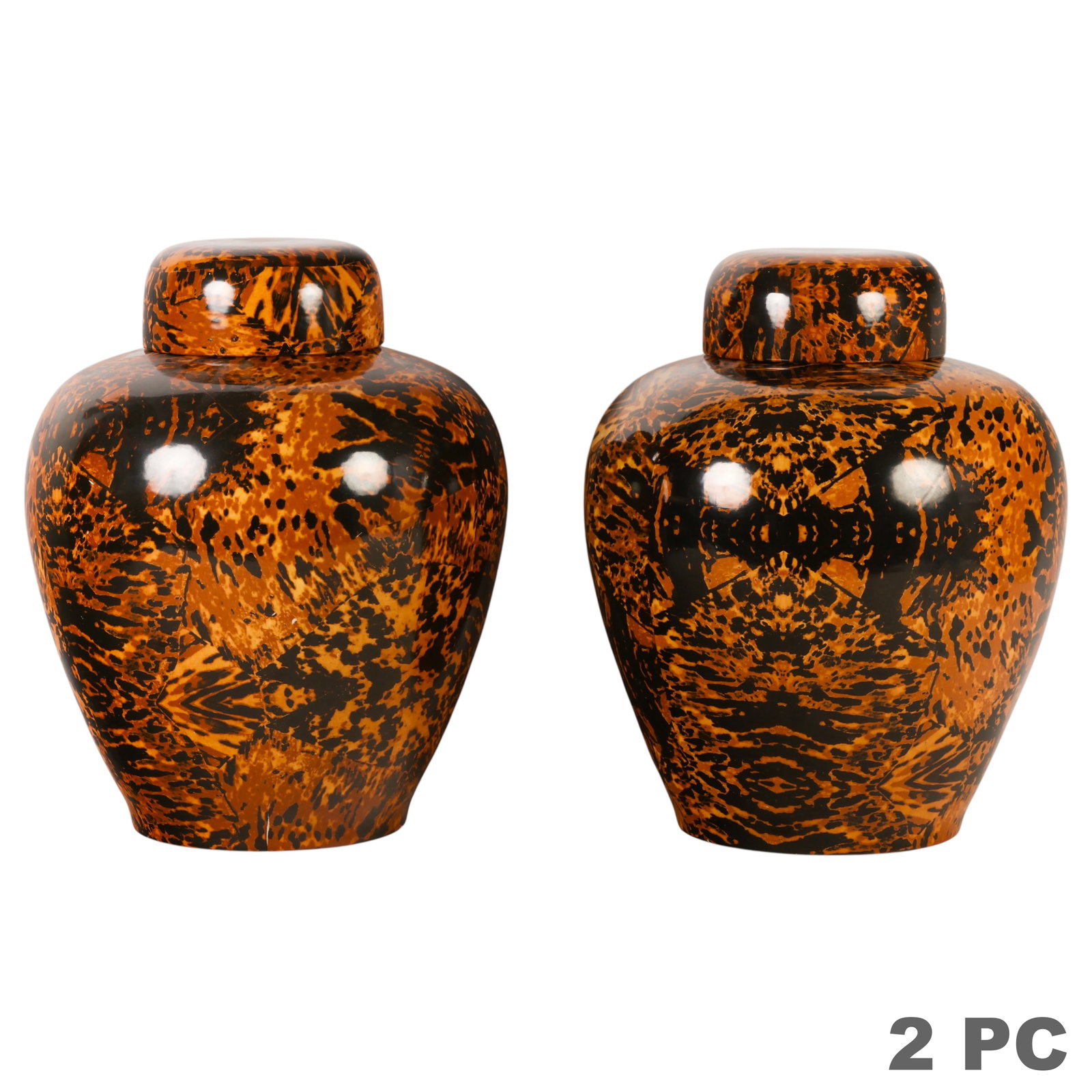 Tommaso Barbi Pair of Lidded Italian Ginger Jars: Tommaso Barbi for B Ceramiche Italian ceramic lidded ginger jar, featuring a rounded baluster form with fitted lid and a high-gloss organic Jizhou-inspired pattern in black and warm brown tones. Base 
