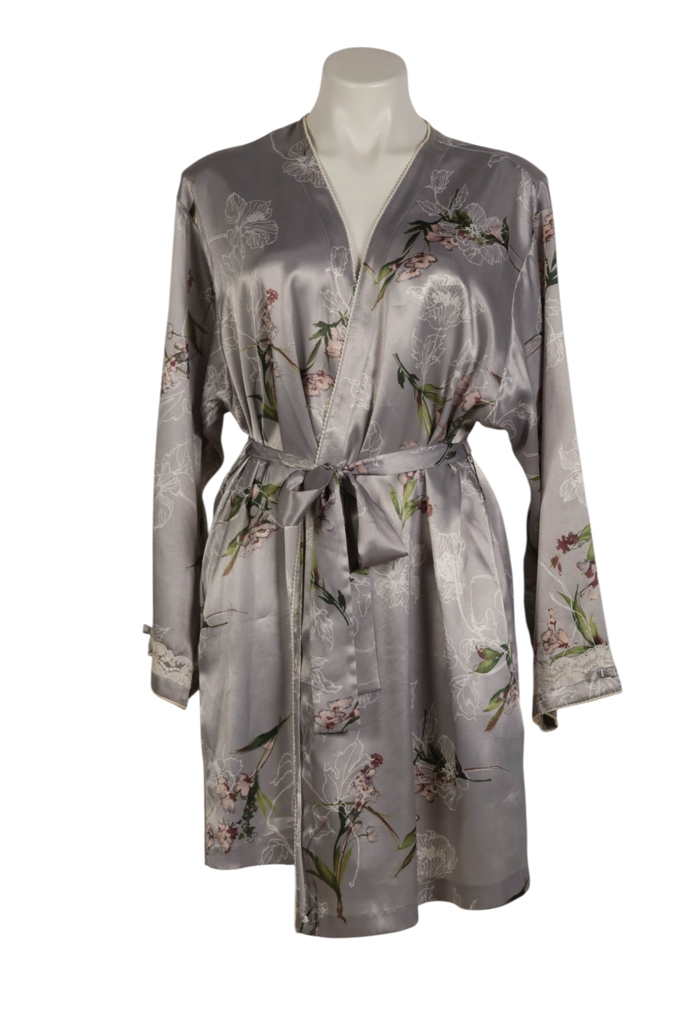 Oscar de la Renta Vintage Woman's Floral Robe Sz L: Oscar de la Renta vintage women's robe in gray with an allover floral and botanical print in white, soft pink, green, and black, featuring an open front, long sleeves, decorative lace trim, and coordi