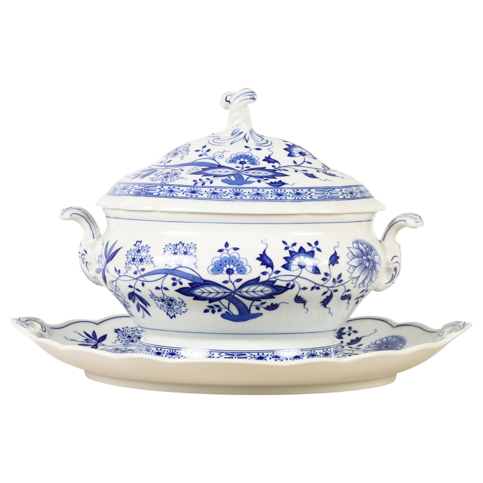 Hutschenreuther Blue Onion Tureen with Underplate (1 of 8)