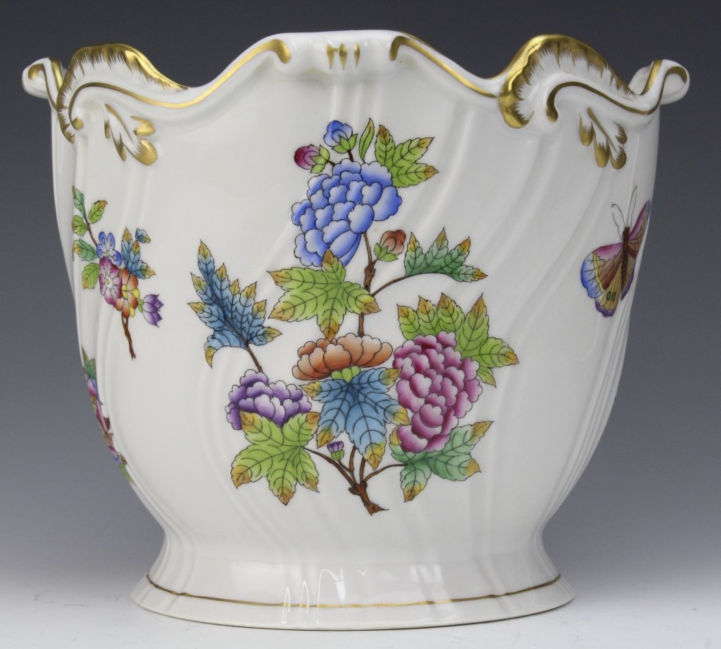 Herend Queen Victoria Porcelain Cache Pot Planter (1 of 10)