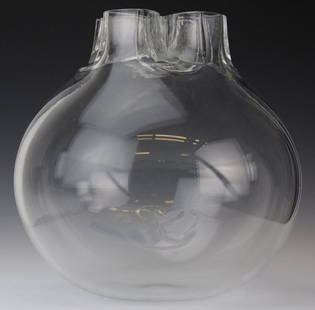 SIGNED Barbini Murano Italy Aorta Art Glass Vase: Barbini Murano Italy "Aorta" Vase. Crafted Of Fine Quality Italian Hand Blown Art Glass. Features Large Clear Aorta Shape. Signed Barbini. Measures Approximately 12" Height 12" Length. Good