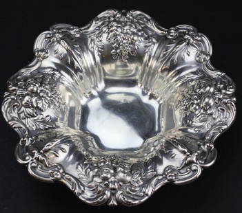 Reed & Barton Francis I Sterling Silver Candy Dish: Reed & Barton Footed Candy Dish Bowl. Crafted of solid Sterling Silver. Features the Francis I pattern. Signed Reed & Barton Sterling X569F Francis I. Measures approximately 8" x 2 1/4" Total weight