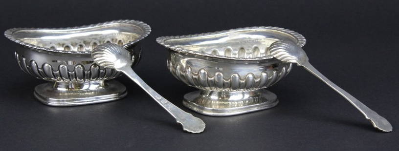 PAIR Georgian 18th Century Sterling Silver Master Salts: Pair of Antique 18th Century English Georgian Period Master Salt Dip Cellars. Crafted of Fine Quality Sterling Silver. Features a Classical Design with Stylized Shell Gadrooning. Comes complete with