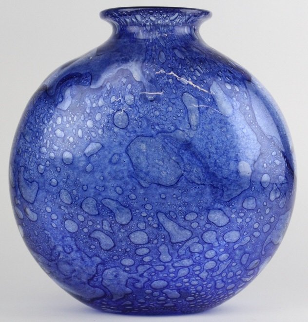 Signed Murano Barovier Toso Blue Efeso Glass Vase: Murano Barovier & Toso Vase. Crafted Of Very Fine Quality Art Glass. Rich Cobalt Blue With Water Droplet Variation In Color. Moon Shape With Wide Flaring Rim. Original Paper Label On The Bottom And Si